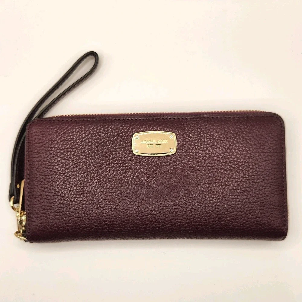 Michael Kors Jet Set Travel Continental Wristlet Wallet Burgundy Leather Maroon
